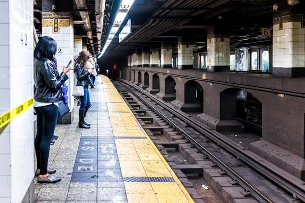 NYC subway train tracks