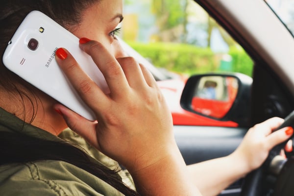 calling-car-communication-3056